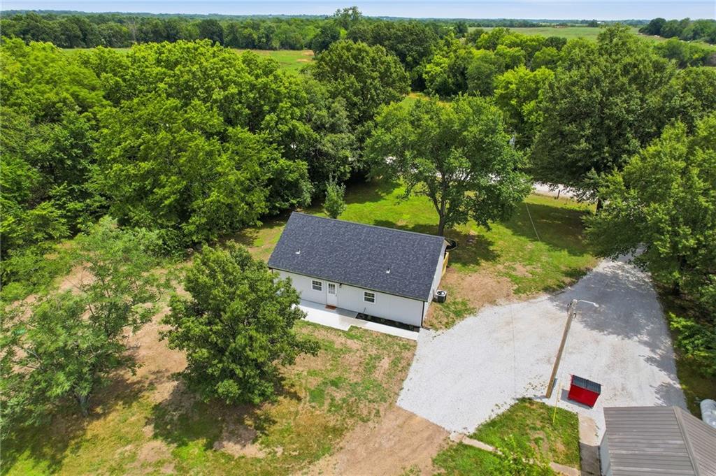 36 Southwest 1421st Road Holden, MO 64040 - Photo 11 of 41