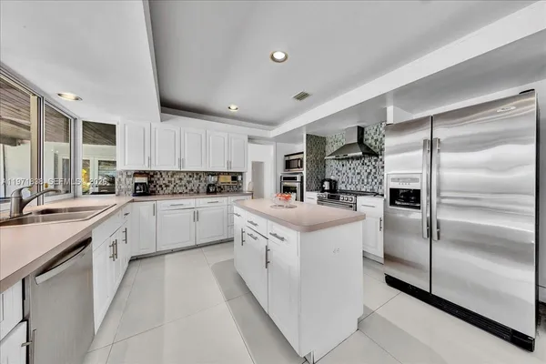 $1,300,000 | 17143 Southwest 79th Place, Palmetto Bay, FL 33157