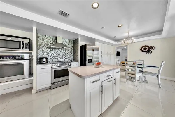 $1,300,000 | 17143 Southwest 79th Place, Palmetto Bay, FL 33157