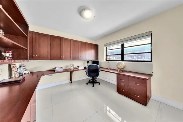 $1,300,000 | 17143 Southwest 79th Place, Palmetto Bay, FL 33157