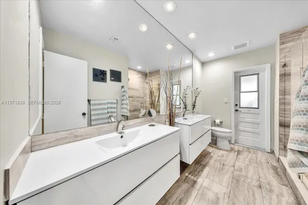 $1,300,000 | 17143 Southwest 79th Place, Palmetto Bay, FL 33157