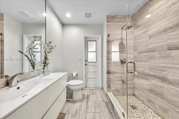 $1,300,000 | 17143 Southwest 79th Place, Palmetto Bay, FL 33157