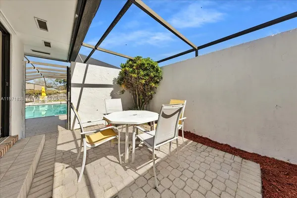 $1,300,000 | 17143 Southwest 79th Place, Palmetto Bay, FL 33157