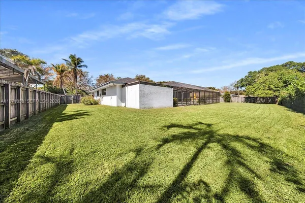 $1,300,000 | 17143 Southwest 79th Place, Palmetto Bay, FL 33157