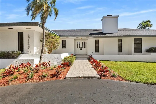 $1,300,000 | 17143 Southwest 79th Place, Palmetto Bay, FL 33157