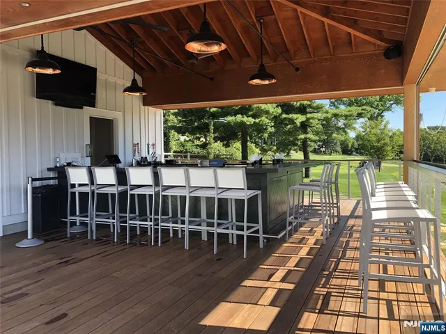 $749,900 | 33 Sherwood Drive, Ramsey, NJ 07446