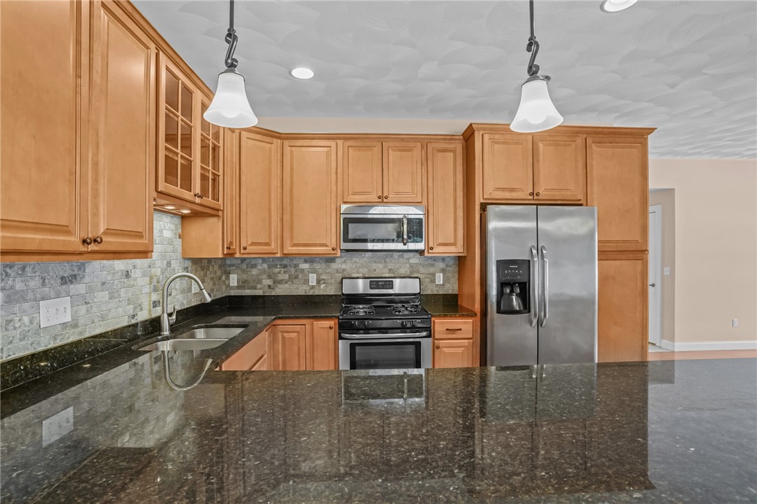 41 Breakneck Hill Road, Unit 61 Lincoln, RI 02865 - Photo 11 of 50