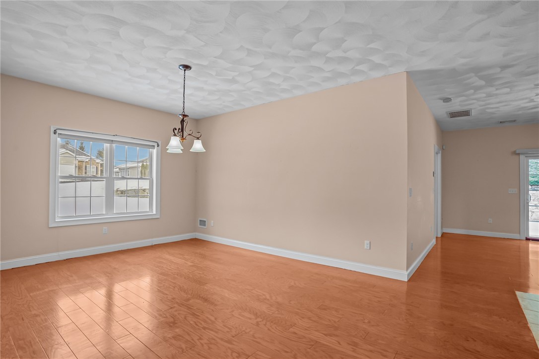 41 Breakneck Hill Road, Unit 61 Lincoln, RI 02865 - Photo 20 of 50