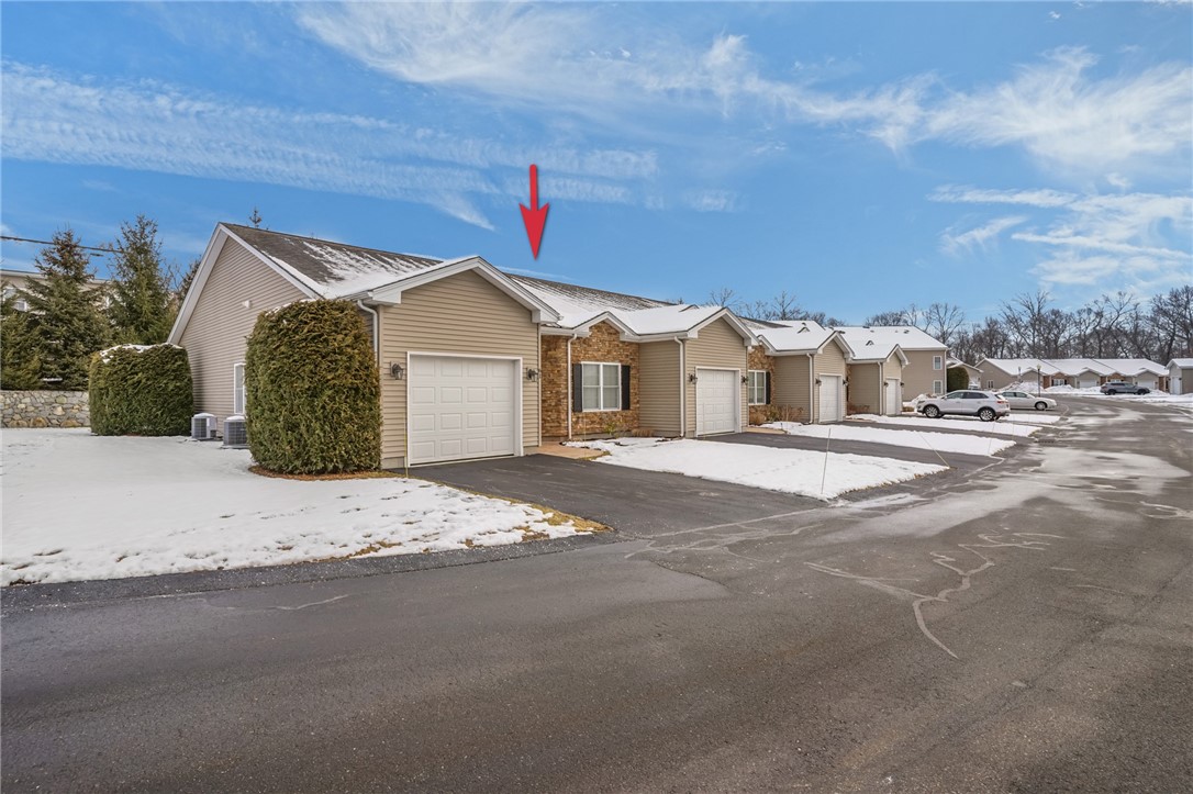 41 Breakneck Hill Road, Unit 61 Lincoln, RI 02865 - Photo 3 of 50