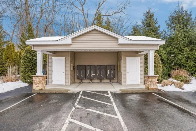 $490,000 | 41 Breakneck Hill Road, Unit 61, Lincoln, RI 02865