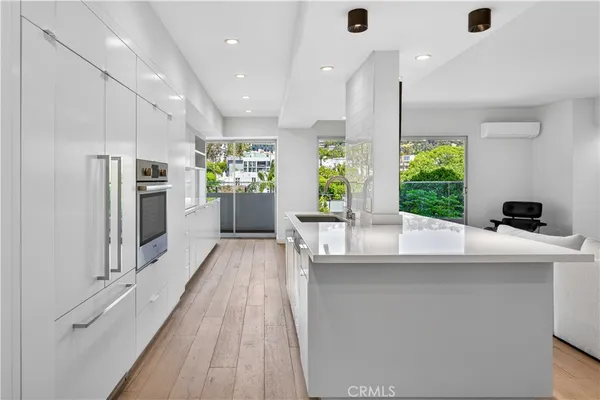 $7,500 | 838 North Doheny Drive, Unit 505, West Hollywood, CA 90069