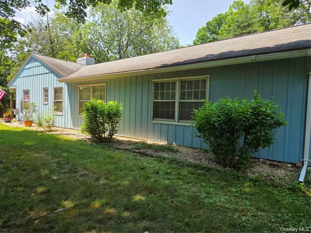 342 Coldenham Road Walden, NY 12586 - Photo 4 of 27 Gallery Image 4