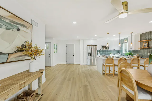 $849,000 | 4820 Siesta Drive, Oceanside, CA 92057