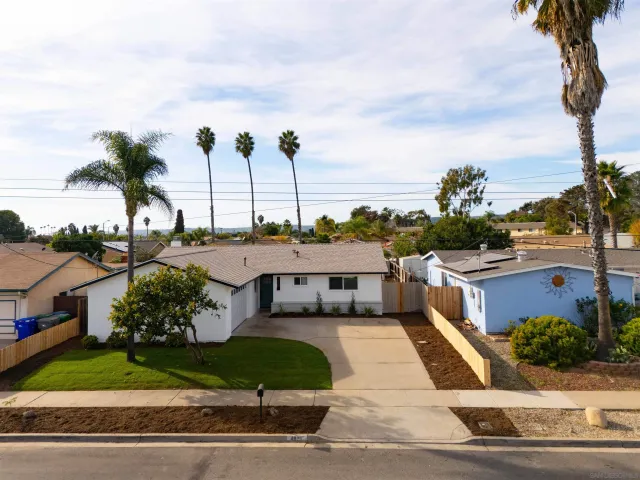 $849,000 | 4820 Siesta Drive, Oceanside, CA 92057