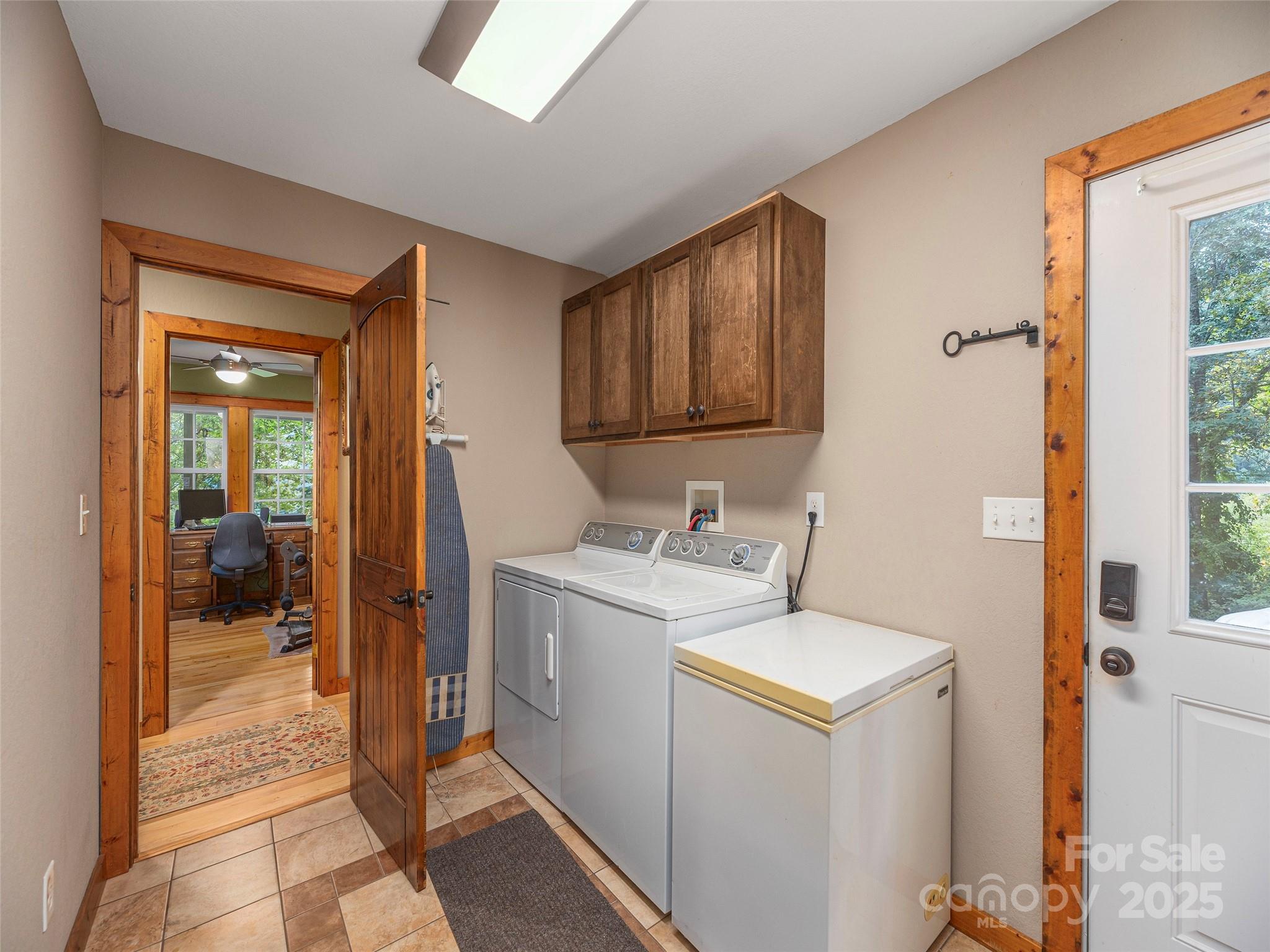 27 Little Roundtop Road Clyde, NC 28721 - Photo 16 of 29