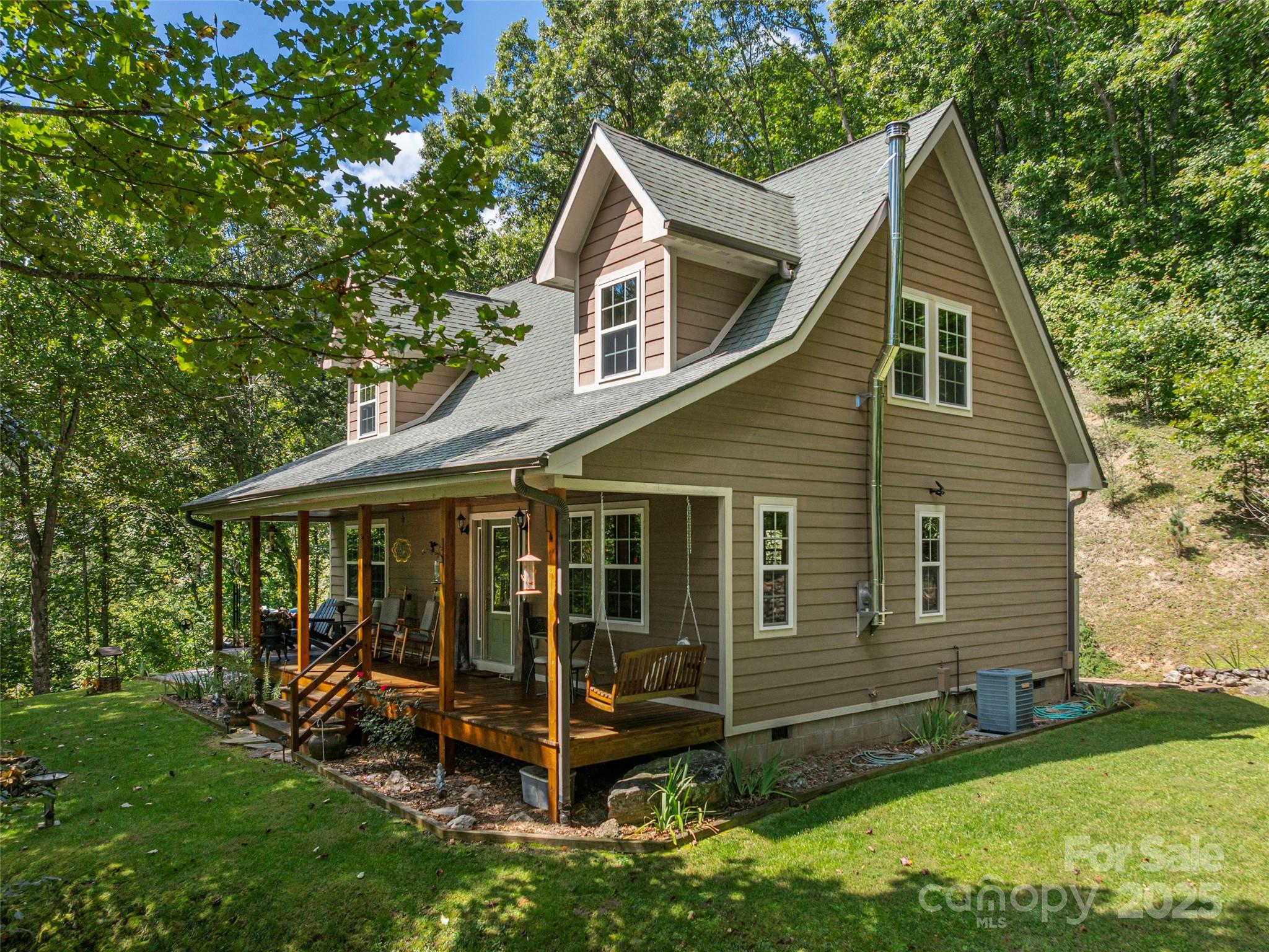 27 Little Roundtop Road Clyde, NC 28721 - Photo 28 of 29