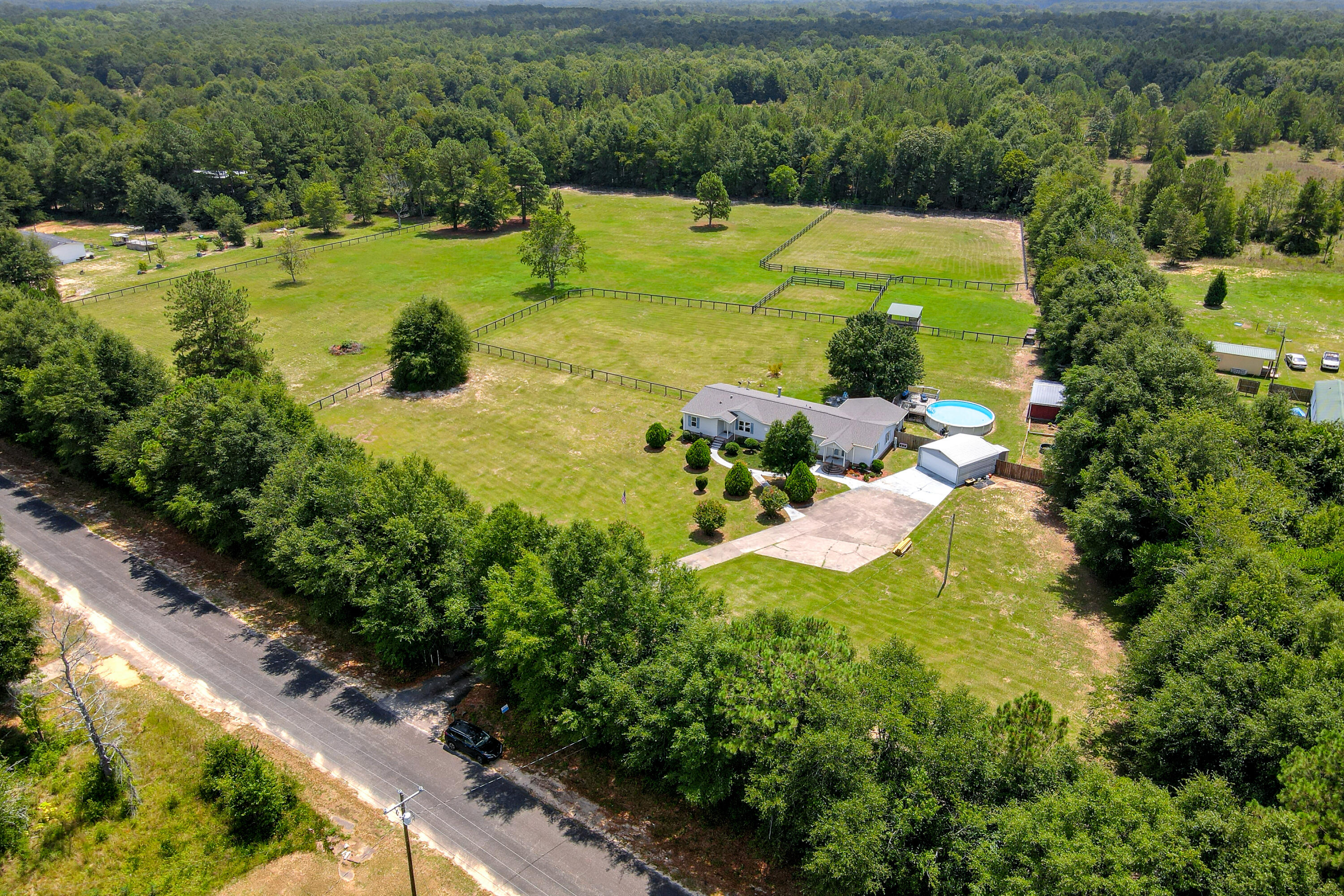 2482 Windsor Road Springfield, SC 29146 - Photo 3 of 36