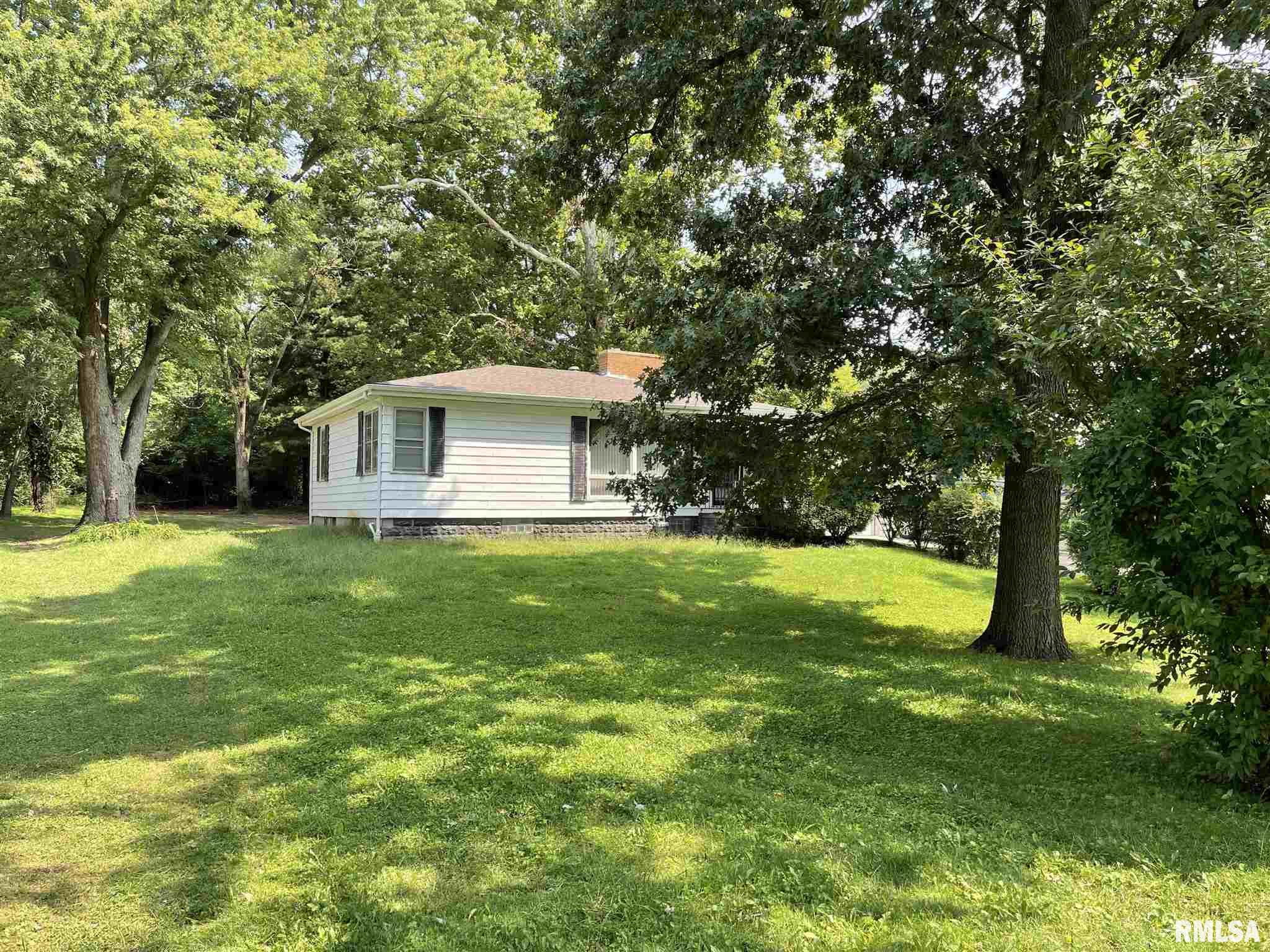 2631 Piper Lane Springfield, IL 62707 - Photo 2 of 6