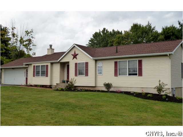Exterior Front. Great house on almost 3 acres. Hug