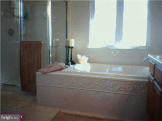 15 Wendover Road East Windsor, NJ 08520 - Photo 5 of 6