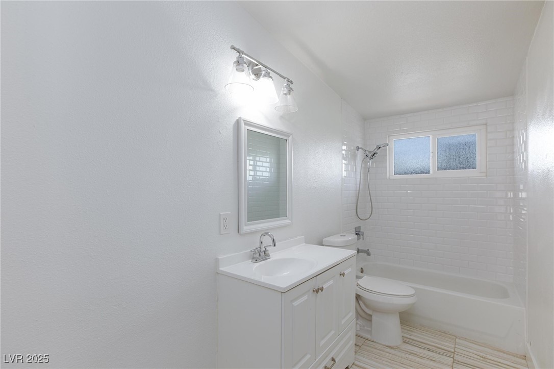 1915 Balboa Avenue Las Vegas, NV 89169 - Photo 7 of 22