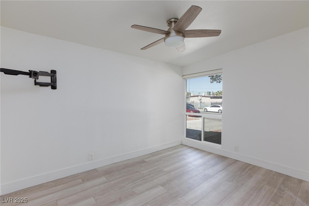 1915 Balboa Avenue Las Vegas, NV 89169 - Photo 10 of 22