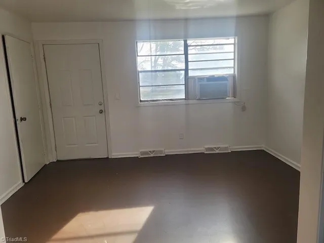 $775 | 317 East Florida Street, Unit A, Greensboro, NC 27406