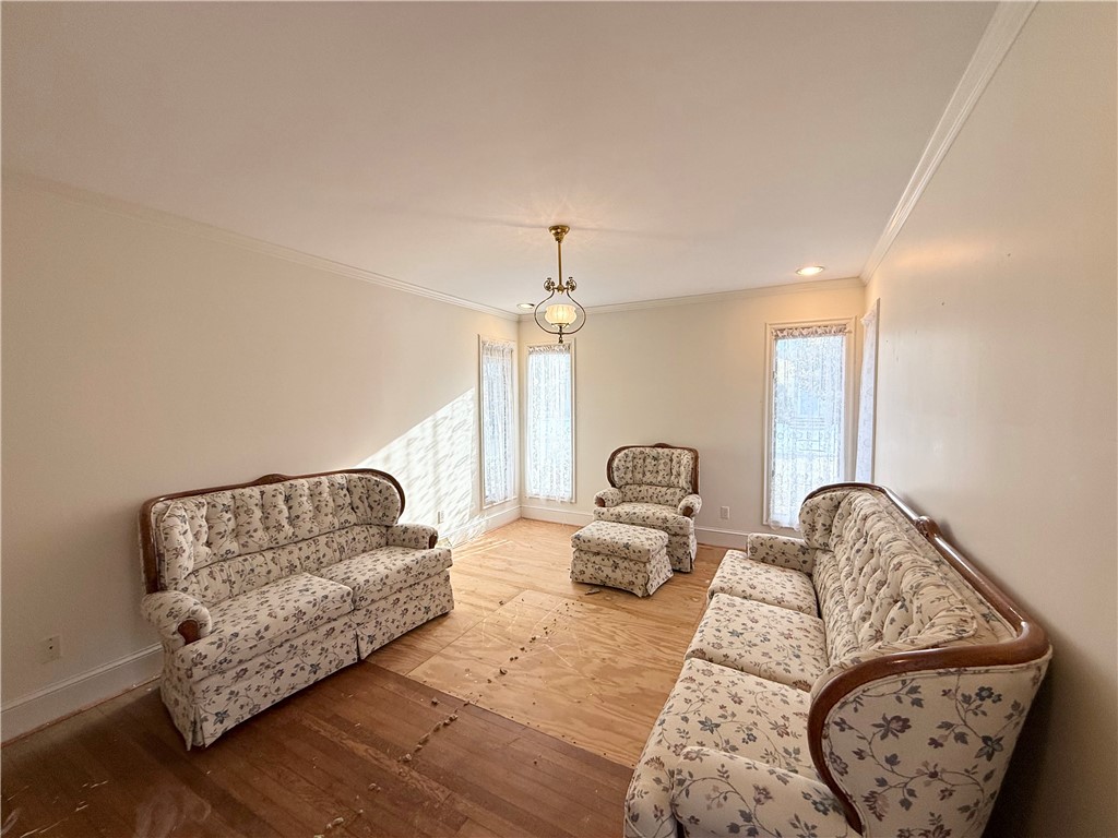 27 Shean Street Cranston, RI 02920 - Photo 16 of 33