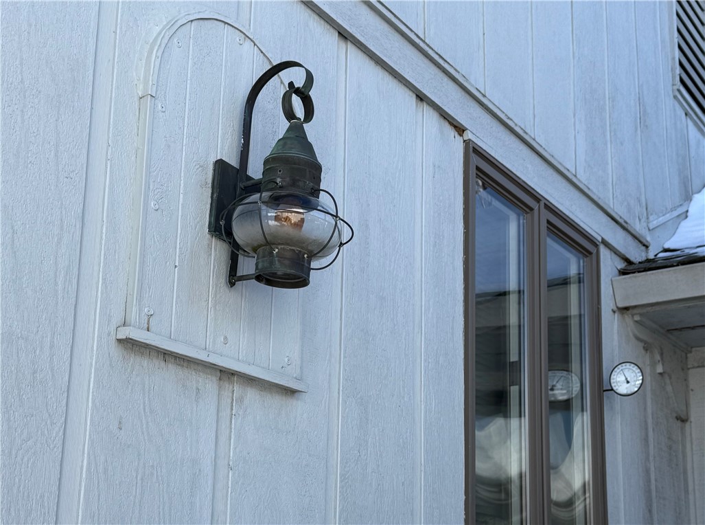 27 Shean Street Cranston, RI 02920 - Photo 31 of 33