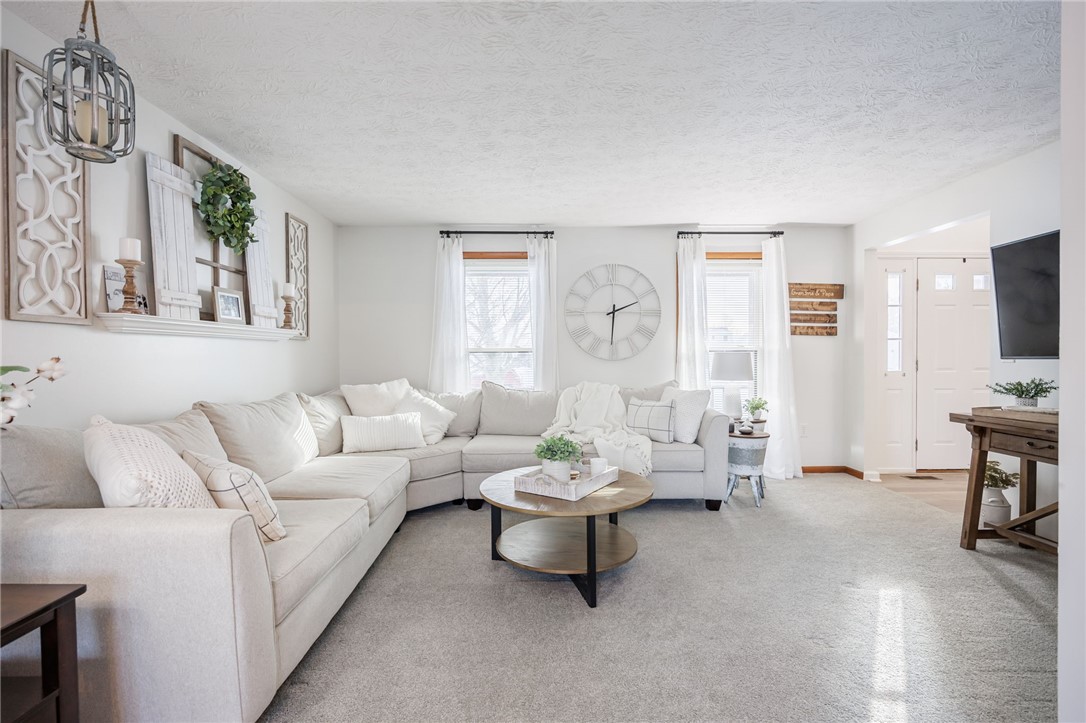 227 Letchworth Avenue Greece, NY 14626 - Photo 8 of 50