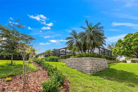 $860,000 | 511 Riviera Bay Drive Northeast, St. Petersburg, FL 33702