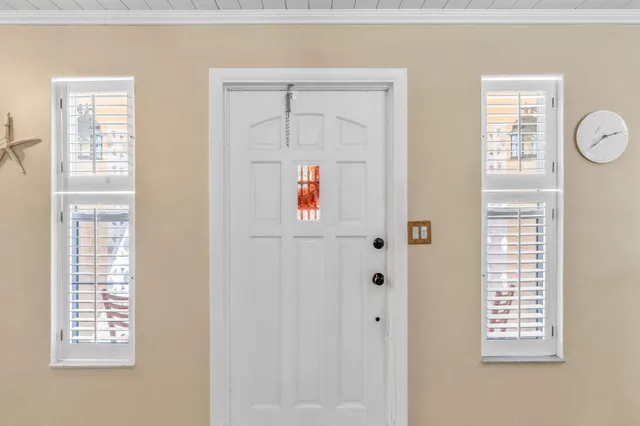 $1,250,000 | 30985 Hibiscus Drive, Big Pine Key, FL 33043