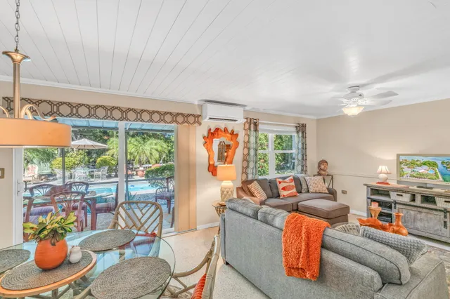 $1,250,000 | 30985 Hibiscus Drive, Big Pine Key, FL 33043
