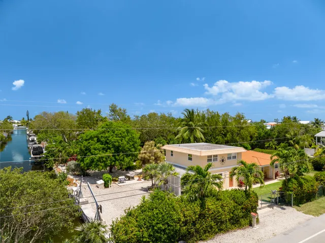 $1,250,000 | 30985 Hibiscus Drive, Big Pine Key, FL 33043