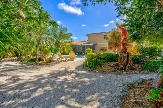 $1,250,000 | 30985 Hibiscus Drive, Big Pine Key, FL 33043