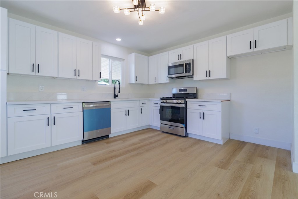 3555 Ross Street Riverside, CA 92503 - Photo 10 of 24 Gallery Image 10
