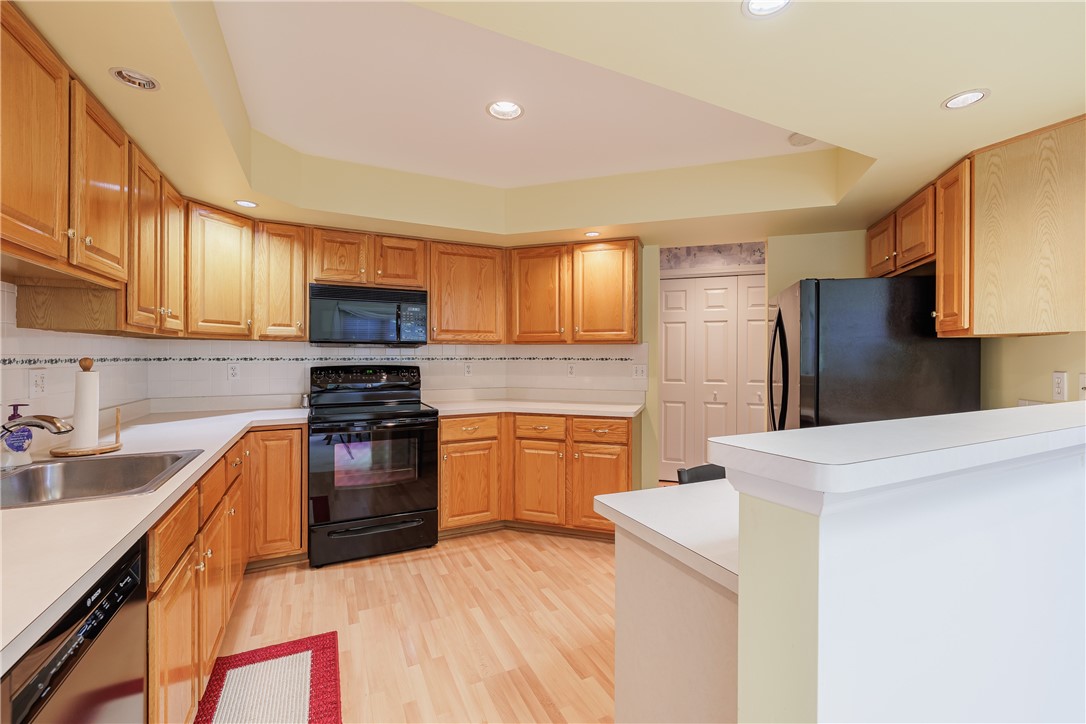 17 Fairvale Drive Perinton, NY 14526 - Photo 16 of 41