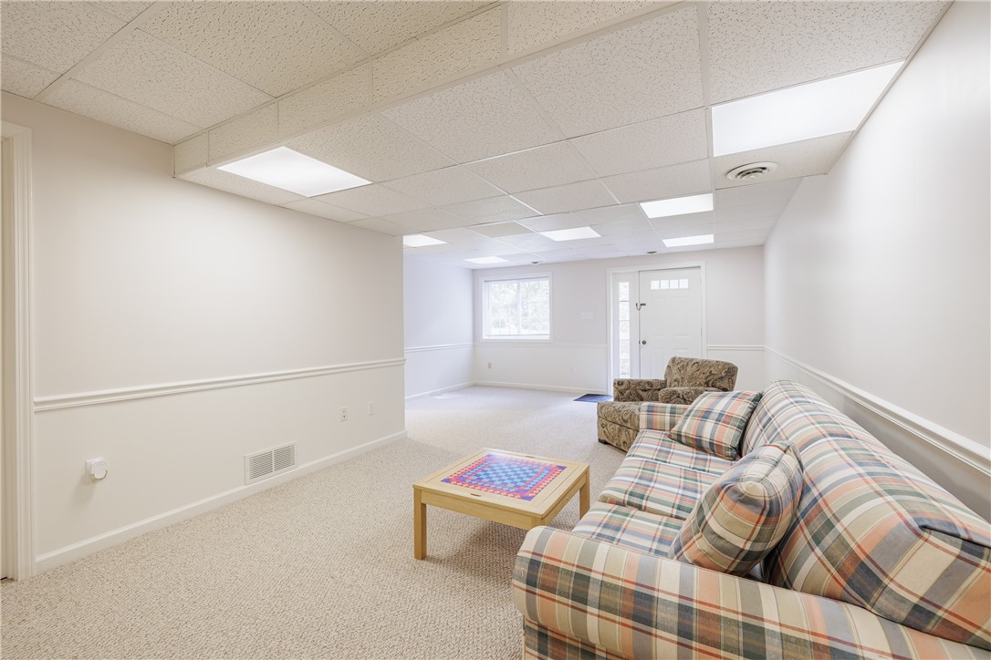 17 Fairvale Drive Perinton, NY 14526 - Photo 29 of 41