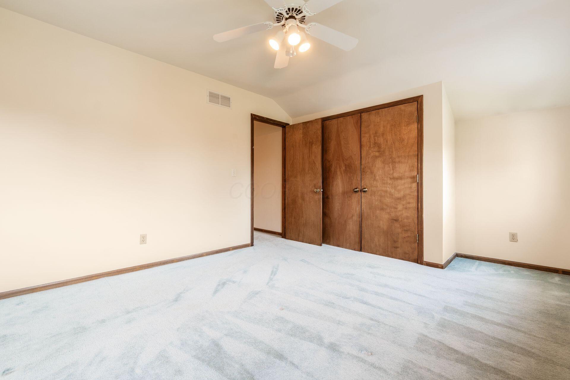 803 Old Farm Road Columbus, OH 43213 - Photo 46 of 97 Third Bedroom