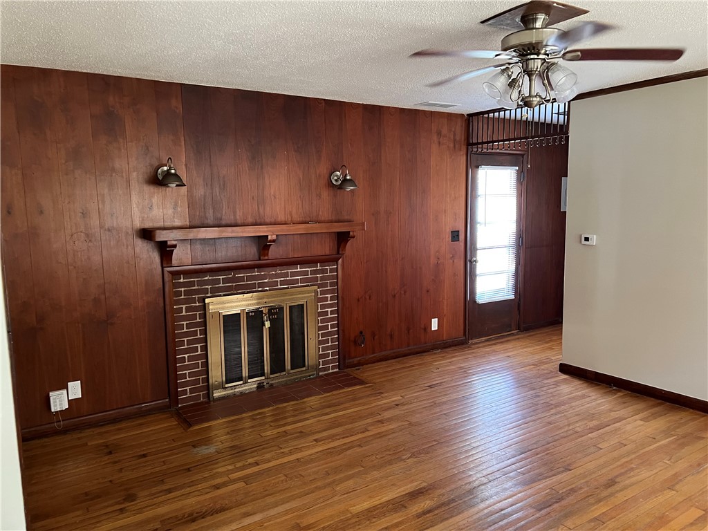 311 South Main Street Springdale, AR 72764 - Photo 3 of 7 Gallery Image 3