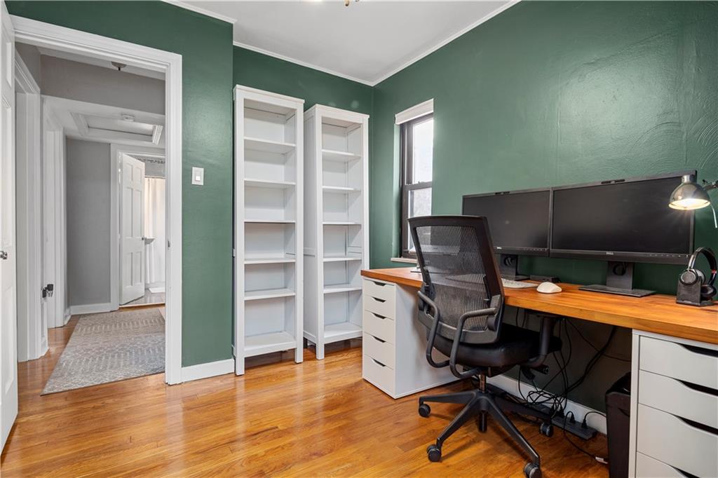 242 Cascade Road Pittsburgh, PA 15221 - Photo 19 of 25 Gallery Image 19