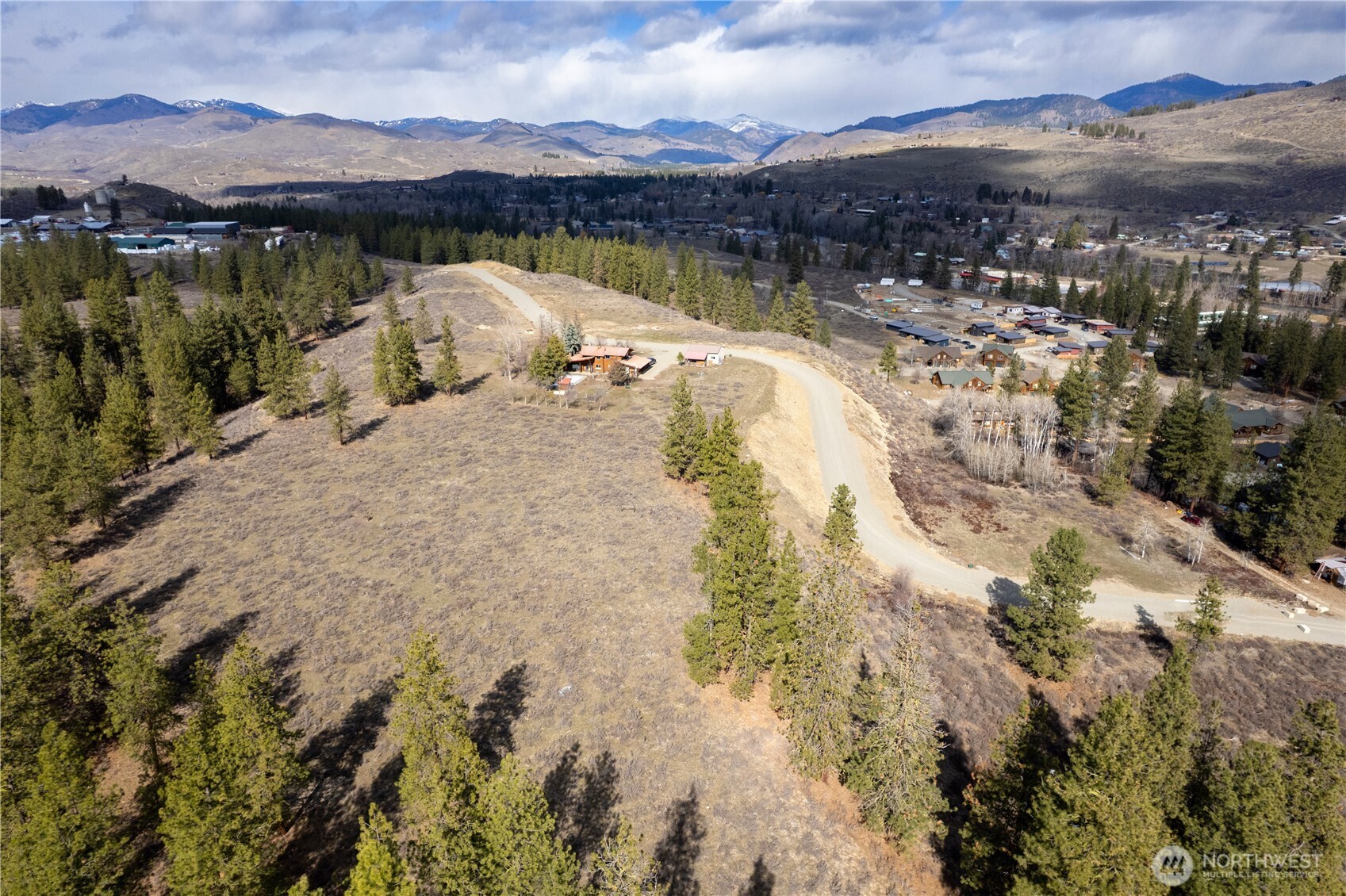 40-tbd Rabbit House Road Winthrop, WA 98862 - Photo 32 of 40 a view of a lake with a mountain