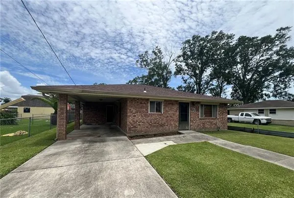 $1,800 | 2745 Annette Drive, Marrero, LA 70072
