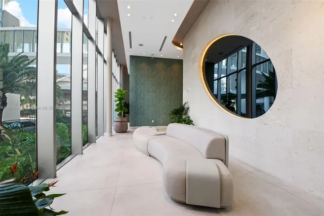 $9,500 | 700 Northeast 24th Street, Unit 5606, Miami, FL 33137