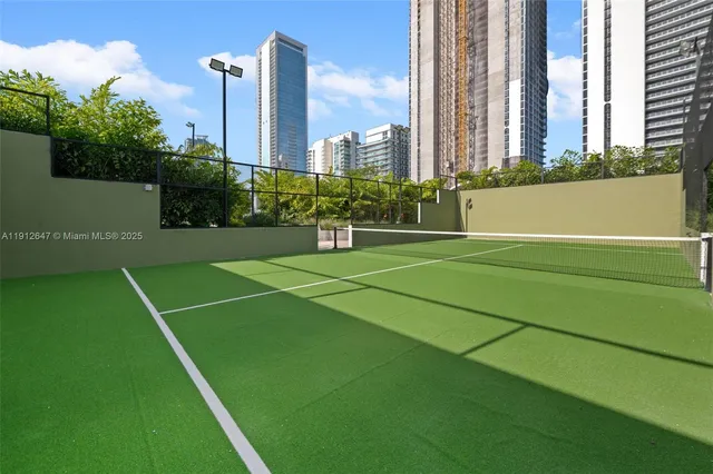 $9,500 | 700 Northeast 24th Street, Unit 5606, Miami, FL 33137