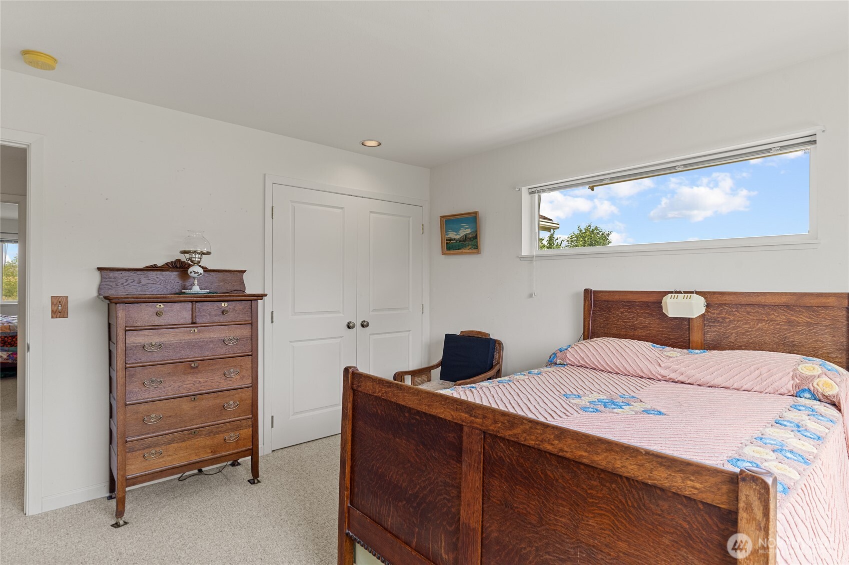 19627 Rd A Northeast Soap Lake, WA 98851 - Photo 31 of 38 a bedroom with a bed and a dresser