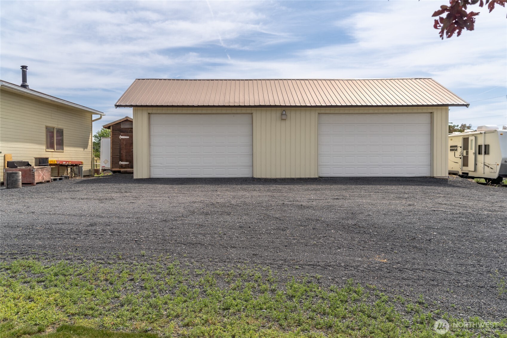 19627 Rd A Northeast Soap Lake, WA 98851 - Photo 8 of 38 a view of garage