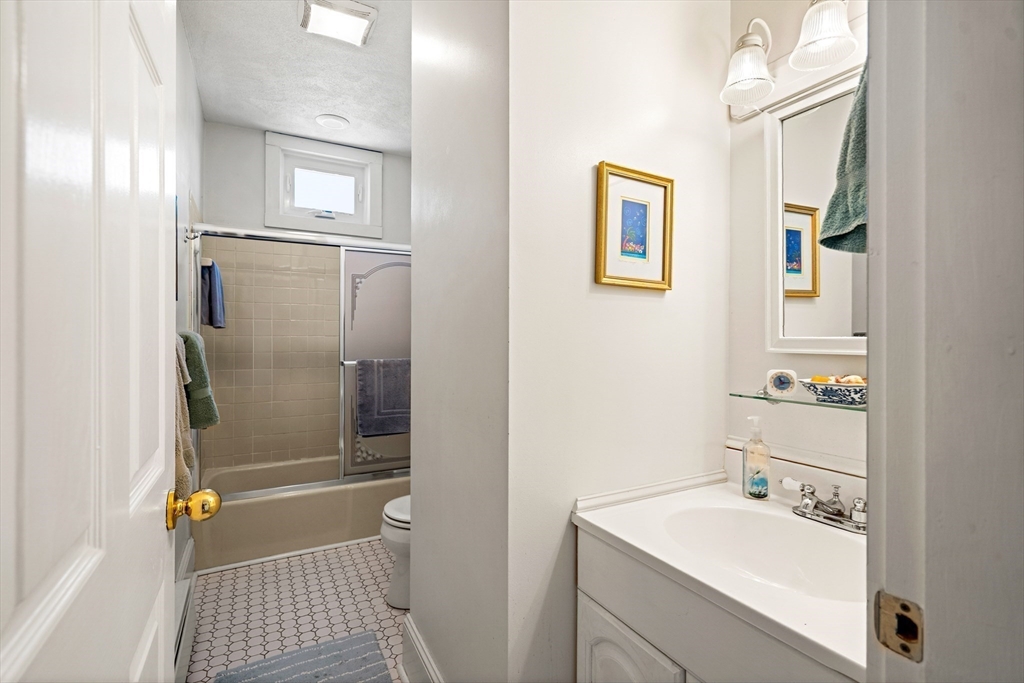 60 Gregory Street, Unit 3 Marblehead, MA 01945 - Photo 17 of 42