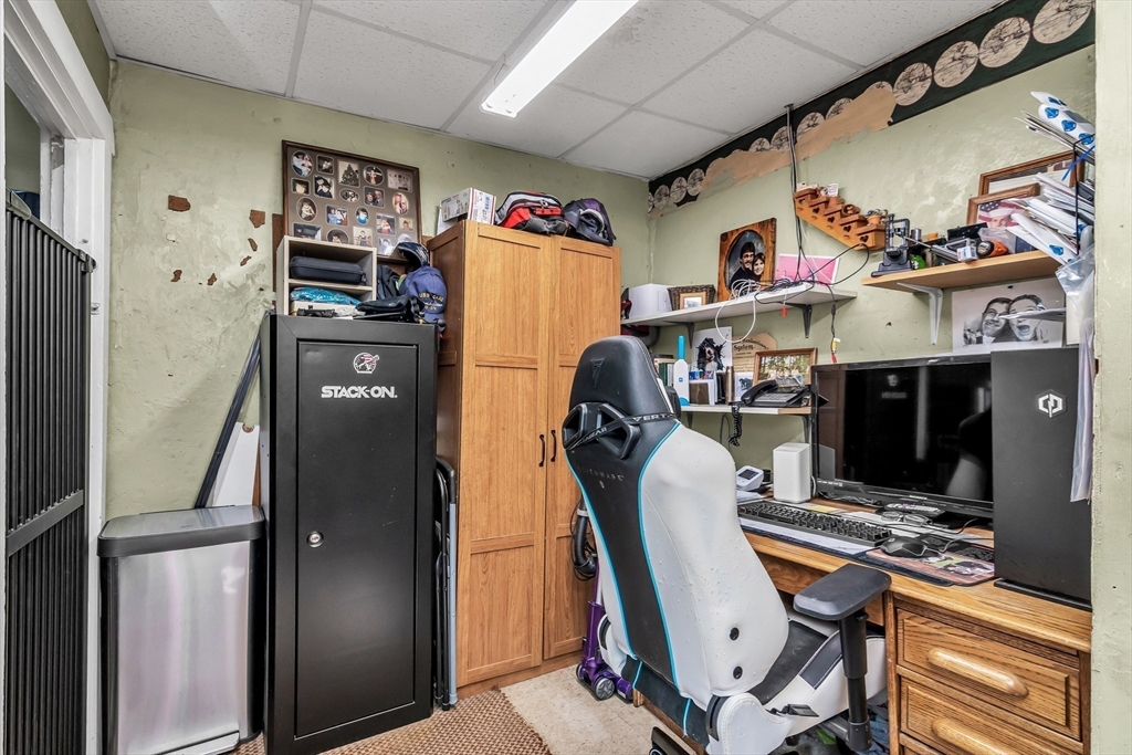 59 Kilbourn Road Lancaster, MA 01523 - Photo 8 of 29 Gallery Image 8