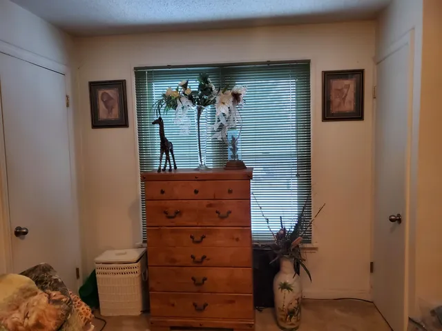 $299,000 | 6858 Safford Road, Rockford, IL 61101